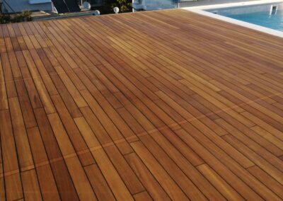 Balcony decking & pool decking με ξύλο iroko