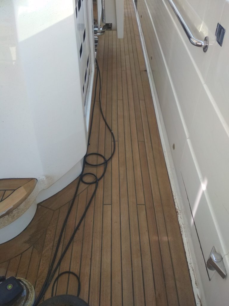 Replacing tires on the Elisia Boat