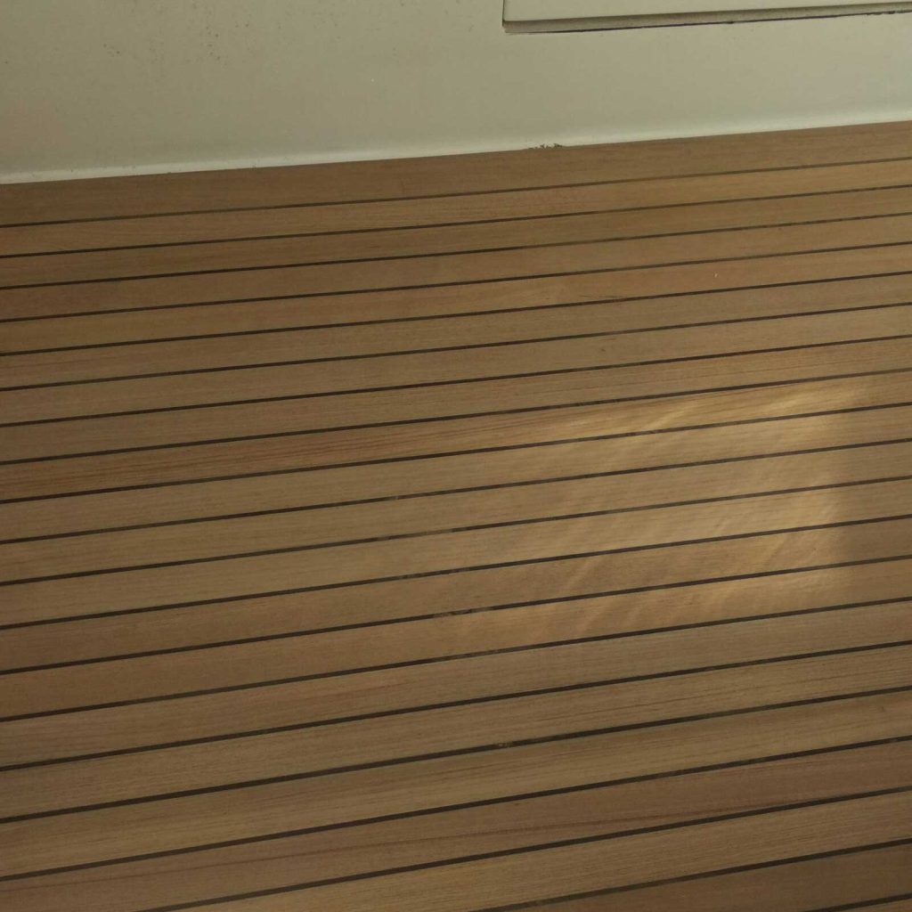 Replacing tires on the Elisia Boat