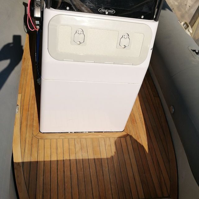 High-End Renovations for Boats, Residential and Commercial