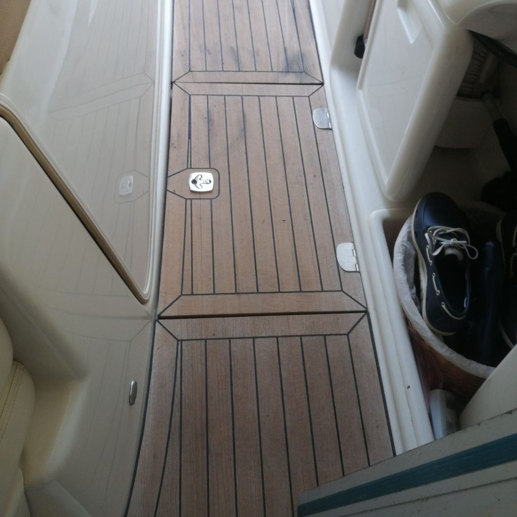 Teak change at MOHITO