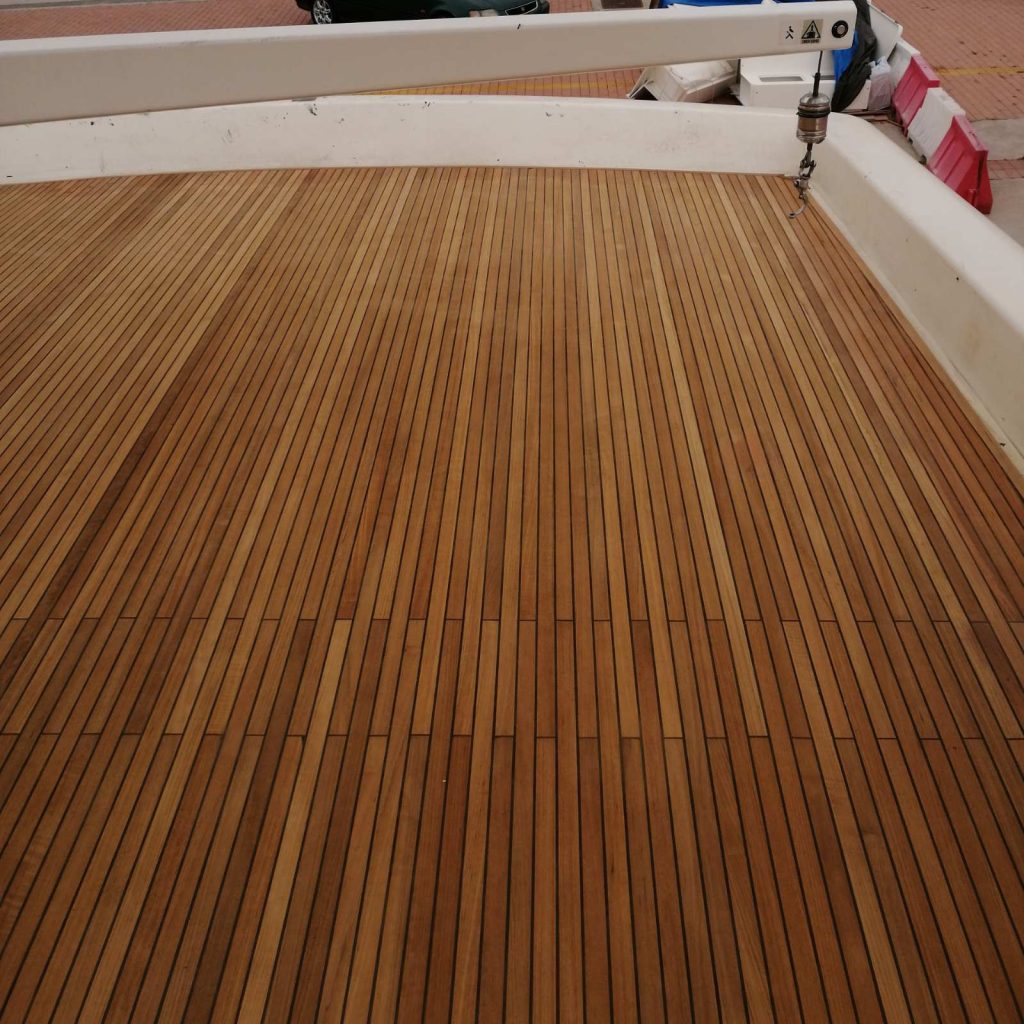 Change teak fly bridge boat Va Bene